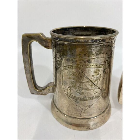 Antique Pair Silverplate British Stein Tankard Hand Etched Lion Crest Guild - Picture 3 of 15